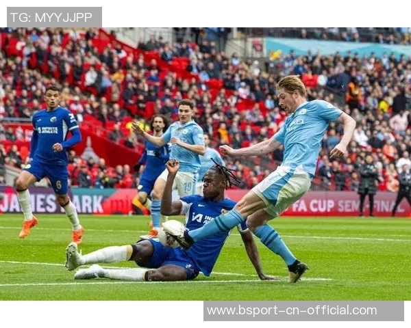 足总杯精彩对决曼城逆转波尔图全场沸腾瞬间回顾与分析